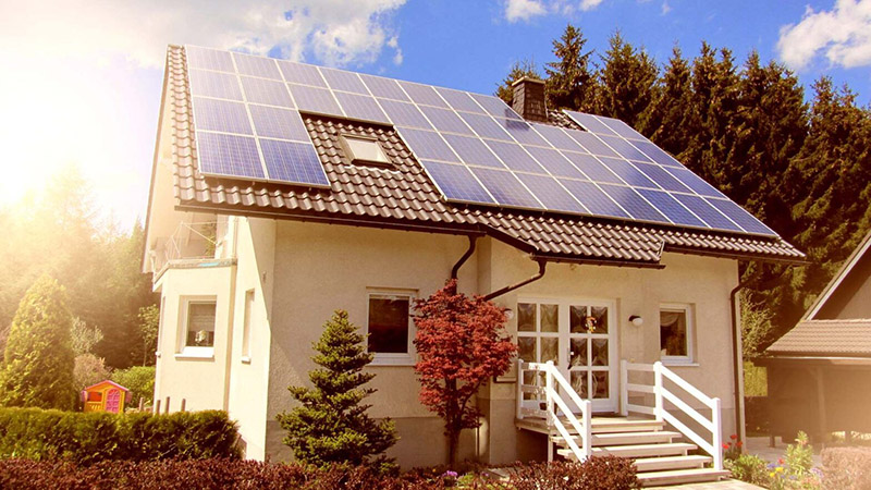 Average number of solar panels for a home
